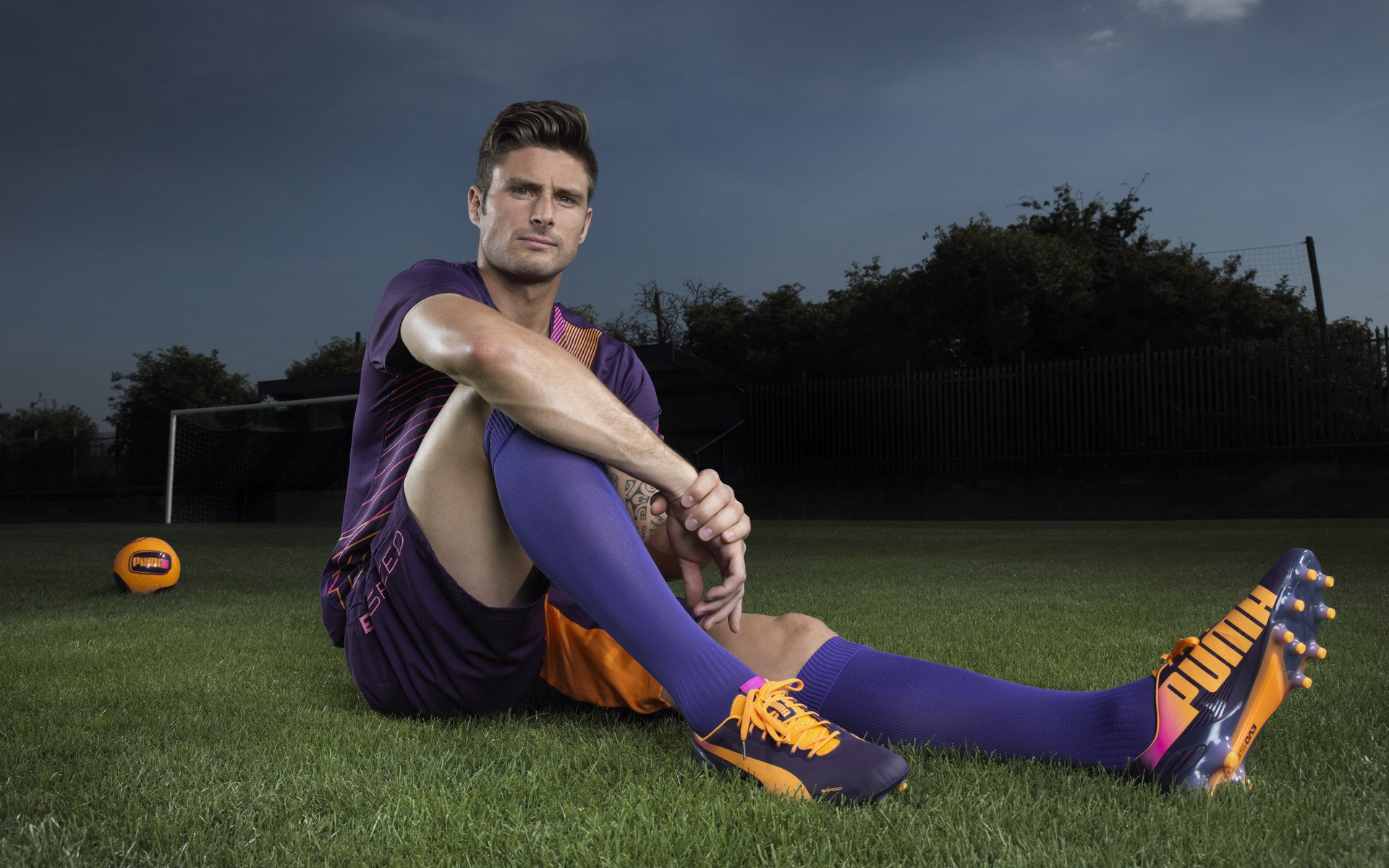 野外森林越野跑挑战赛，探索未知的自然秘境，户外越野挑战赛